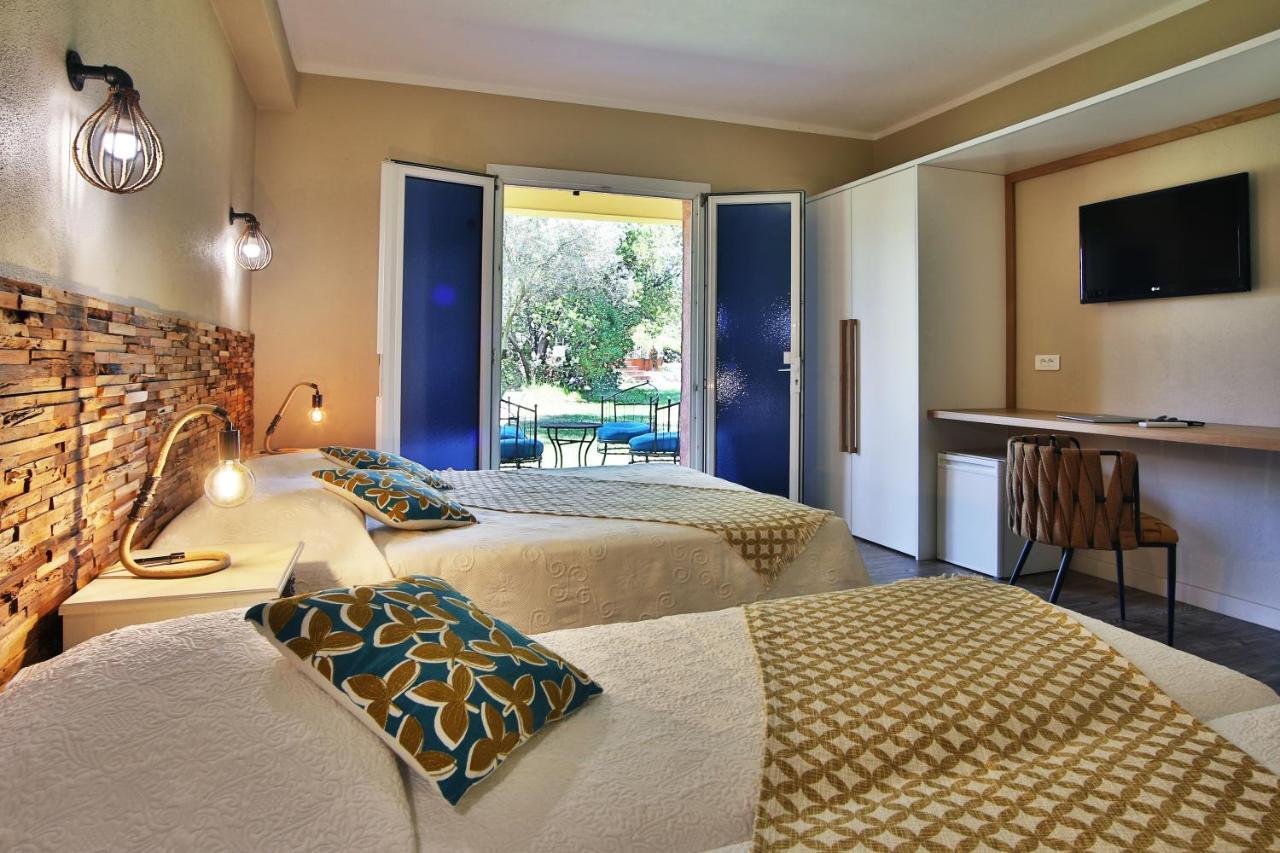 Hotel Du Pont De L'Oso Lecci Dış mekan fotoğraf