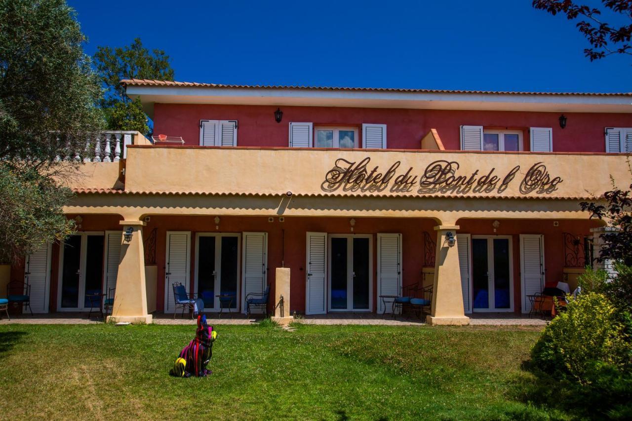 Hotel Du Pont De L'Oso Lecci Dış mekan fotoğraf